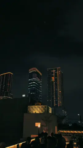 ngopi gek nyawang city light suroboyo neng#arekcoffee#surabayahitz #ngopi#fyp#foryoupage 