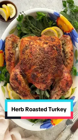 Fresh out of the oven! Golden skin, packed with fresh herbs, and cozy aromas that fill the whole house with warmth #roastturkey #thanksgiving #herbroastedturkey #fallrecipes #thanksgivingturkey . Guide: https://www.jessicagavin.com/herb-roasted-turkey/