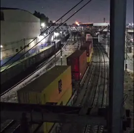 Prioriza tu paz y respeto, sobre el amor, nunca cambies un circulo por tu dignidad. #geramx  #sad  #metocaperder 