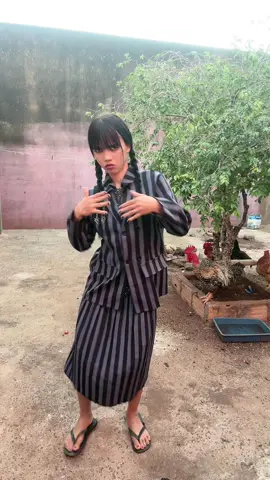 Oq acharam da minha dc minimalista ? #wandinha #wednesday #merlina 