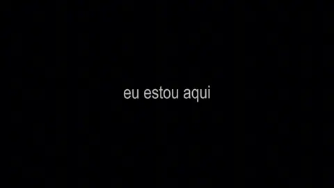 “I Know You”, da Faye Webster, é uma música suave e melancólica sobre um amor complicado. A letra mostra alguém que conhece muito bem a outra pessoa, mesmo lidando com distância, silêncio e insegurança no relacionamento. Ela tenta se adaptar, mesmo sabendo que talvez não seja a “pessoa perfeita” que o outro busca. Com produção simples e clima íntimo, a música transmite saudade, vulnerabilidade e aquele sentimento de amar alguém que não corresponde da mesma forma. #iknowyou #fayewebster #foryoupage #fyp #viral 