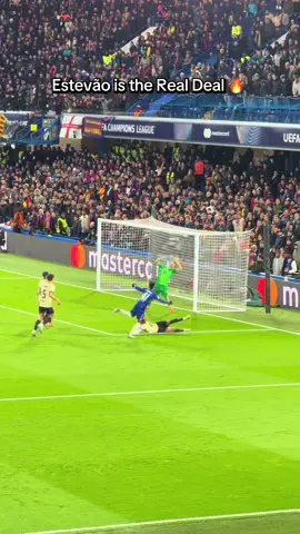 Estevão proving his talent with a killer finish 🤯 #Estevao #Chelsea #Barcelona #Football #TheRealDeal