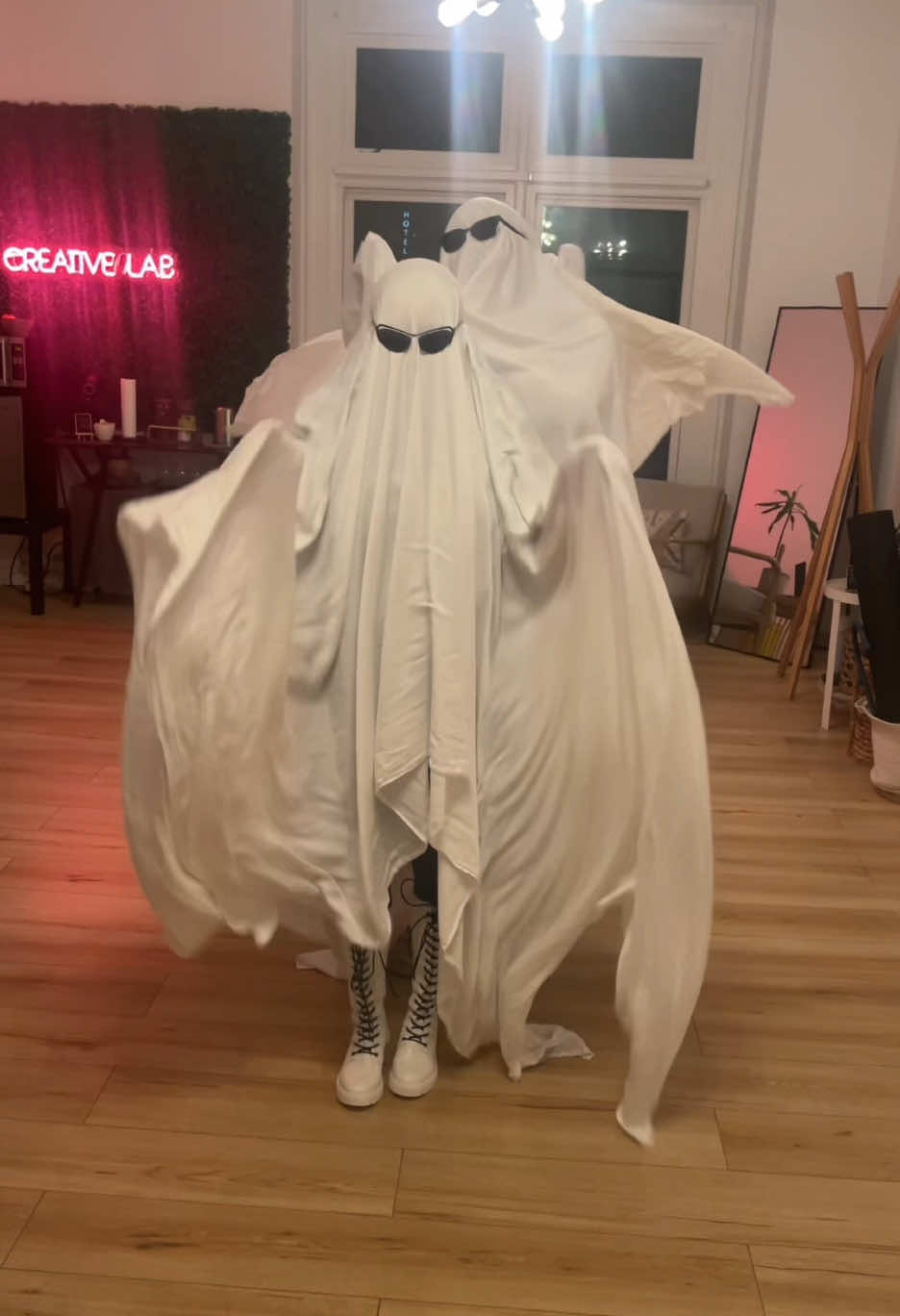 I was the ghost I was meant to be 👻 Ghost Mira: @Xav  Ghost Rumi: @Kira Noelle Foglesong  Ghost Zoey: me #kpopdemonhunters #huntrix #golden #ghost #halloweencostume 