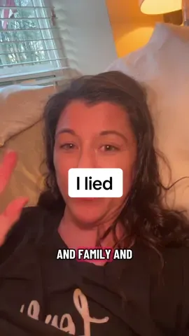 #tiktok #scrolling #posting #onemoreswipe #homebound