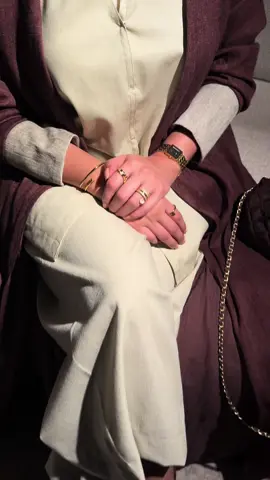 العبااايه من @almasa.desi  #كويتيات_تيك_توك🇰🇼 #الشعب_الصيني_ماله_حل😂😂 #كويت #كويتيات_انستغرام #فساتين 