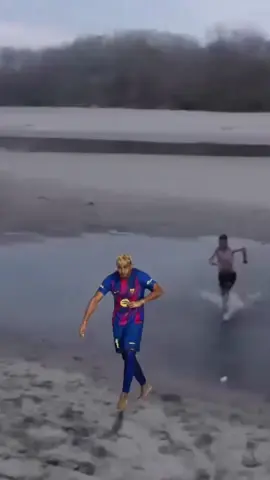 #الشعب_الصيني_ماله_حل😂😂 #memesdz #championsleague #chelsea #برشلوني_للأبد❤️💙 #مدريدي_للأبد🇪🇦💛 #fouryoupage #fyp #ميمز  برشلونة  فضيحة برشلونة  خسارة برشلونة  دوري أبطال أوروبا  أهداف اليوم  تشلسي  تشلسي أبطال العالم