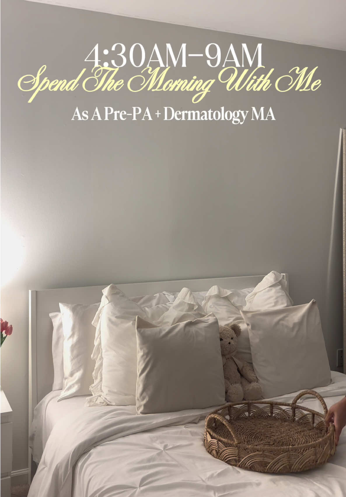 A very realistic morning routine for me #diml #morningroutine #dermatologymedicalassistant #prepa #gymgirl @Gymshark Women @Gymshark @wearfigs 