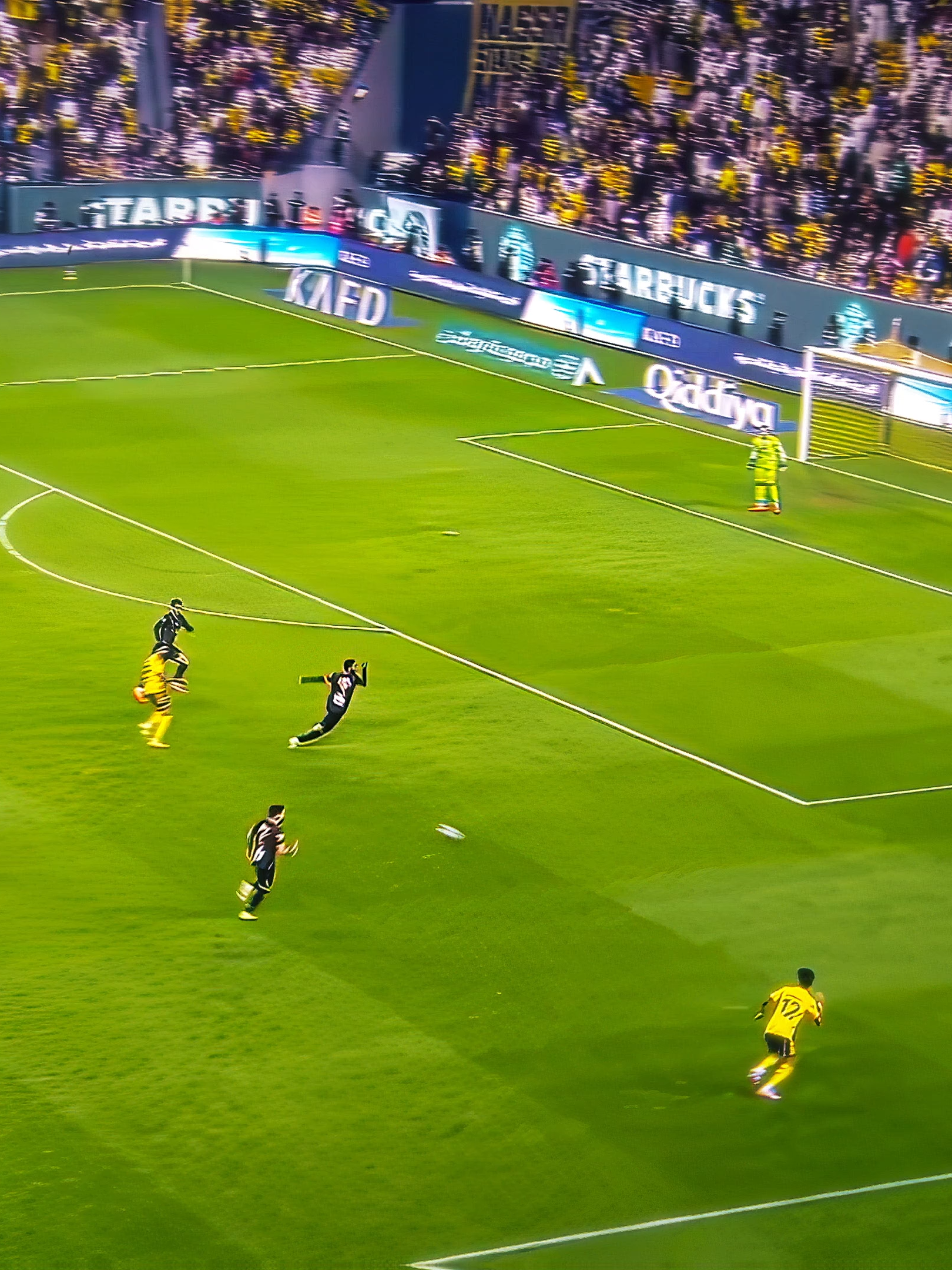 where are u now 😪l #cr7 #fyp #cristiano #ronaldo #7 #120fps #60fps #viralllllll #blowup