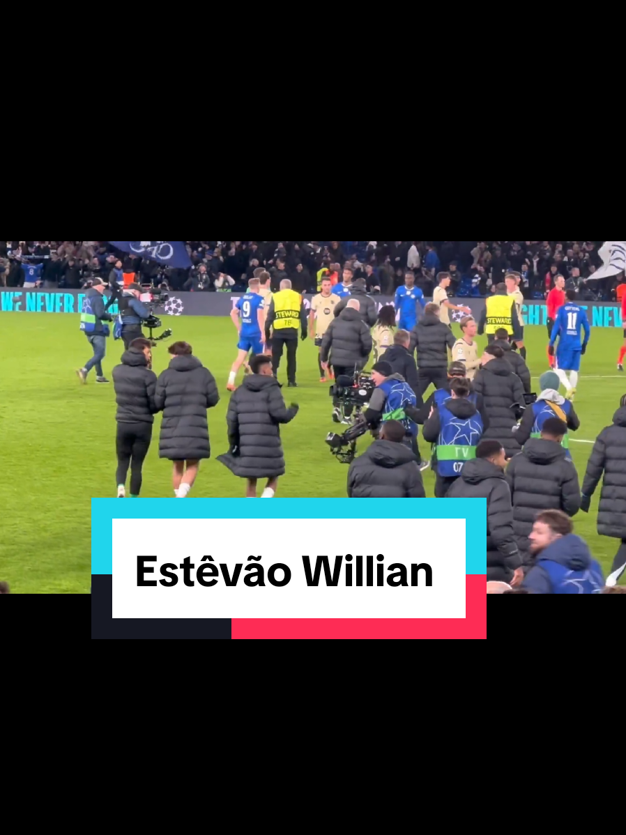 A fist pump for Estêvão Willian at full-time after a standout night against Barcelona.👊 #Chelsea #foryou #estevaowillian #championsleague #barcelona 
