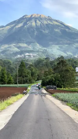 View jalan menuju nepal van java😍 #magelang24jam #sukomakmur #nepalvanjava #alam 