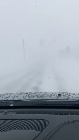 I just wanted to go home for Thanksgiving Break😭😭, Country Road, whered you go, cause all I see is fucking snow, South Dakota, why does your wind, have to be like this!!! 