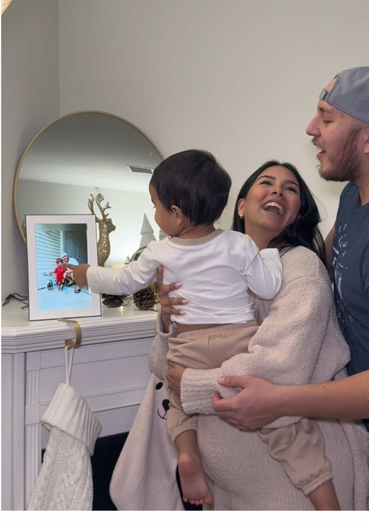 Una idea de regalo que de seguro quedará en los corazones, te lo digo como padre 👌🏼🎄#homture #homtureAIframe #homtureMagicFrame #MagicFrame #AIframe