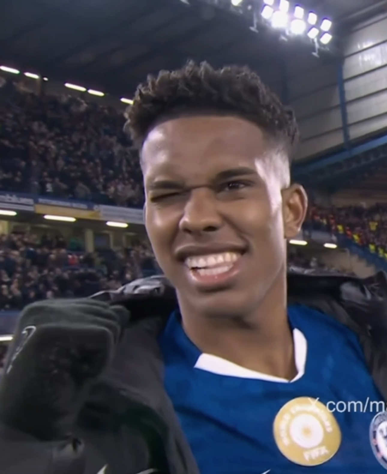 وكيف حاله ؟ #estevao #lamineyamal 