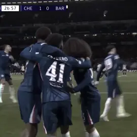 لندن تركع خليناها 😨👆 #لندن  #تشيلسي  #ريال_مدريد  #تيم_مصممين_كريت  #كوســتا_يابه🔥  @عبـــــــاس 