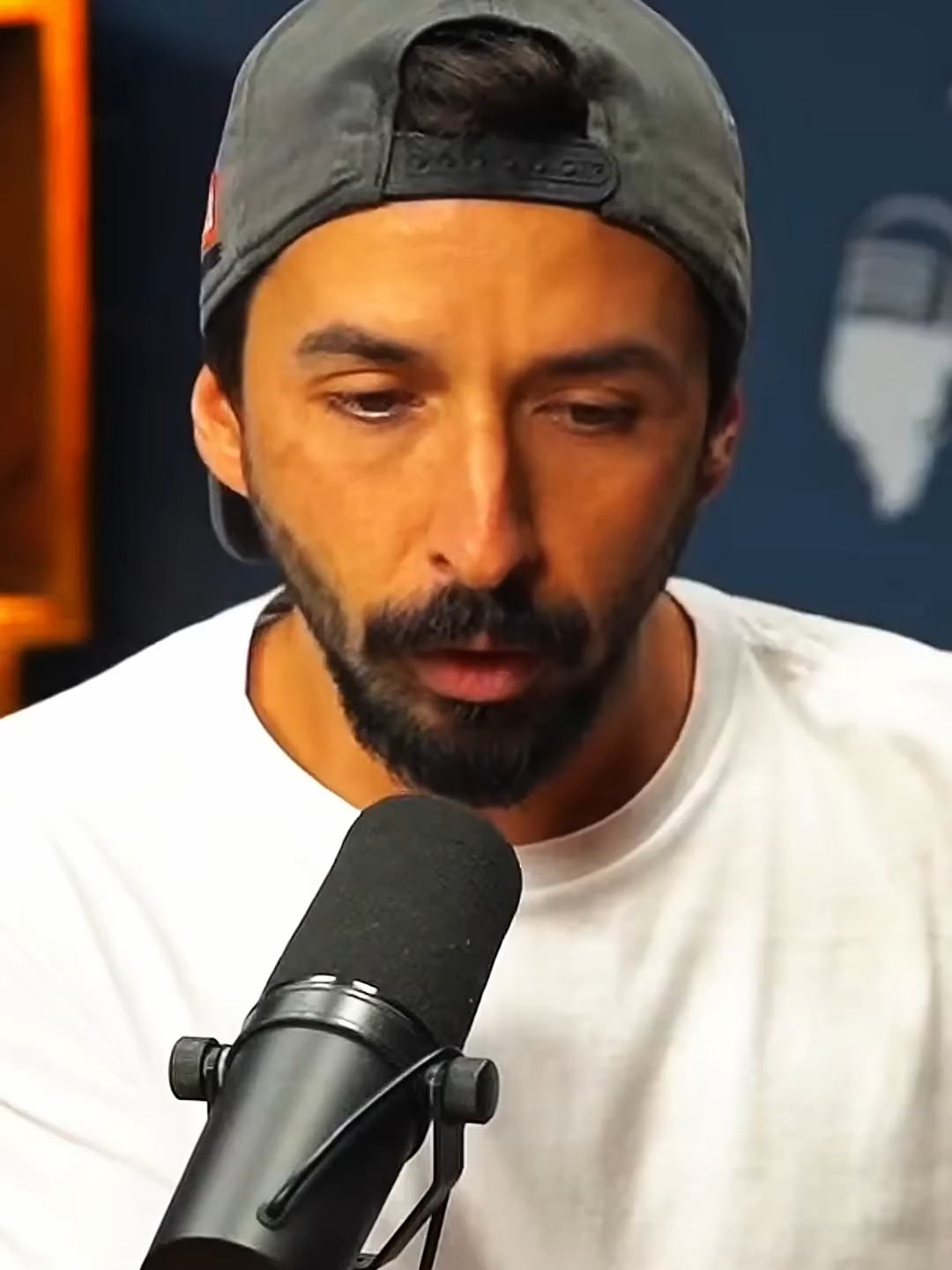 Os Segredos da Mente Milionária: Lições que Transformam Vidas - Primo Pobre #FinançasPessoais #finanças #podcast #investimentos #rico Descubra como os princípios da mente milionária podem mudar sua forma de pensar sobre dinheiro, investimentos e prosperidade.  Se você busca liberdade financeira e evolução pessoal, este conteúdo é para você! 🔔 Inscreva-se no canal @o_parenterico para mais vídeos sobre finanças, mentalidade e crescimento pessoal. 📲 Compartilhe com alguém que precisa ouvir isso hoje!