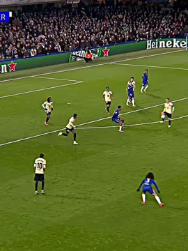 Estevaooooo!🫡🔥 #estevaoferreira #chelsea #barcelona #ucl #championsleague 