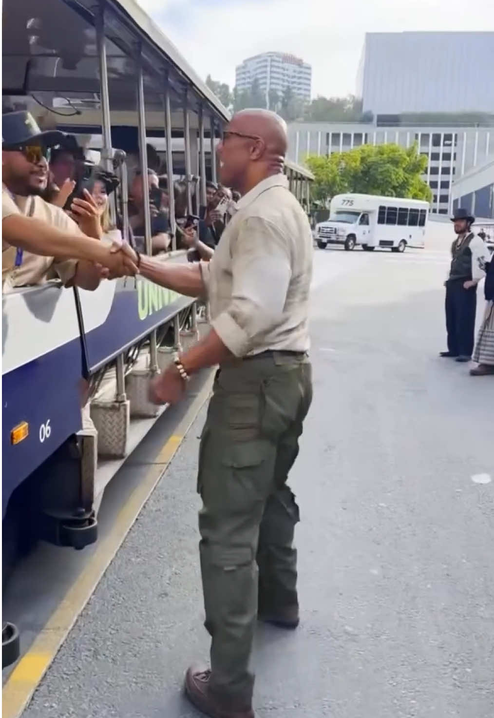 POV: Your vacation turns into impromptu meet-and-greet with #DwayneJohnson