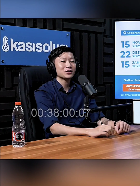 😱Emang iya kalau suka ntn film horror setannya sering muncul  malah ngk serem!! @Andry Hakim @Stockwise #andryhakim #stockwise 