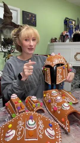 Extra Mando parts and a dream, that’s all it takes lol  Hopefully getting the soft parts made soon! #gingerbread #mandalorian #cosplay #DIY #christmas 