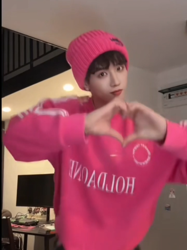 แฟนจ๋ามาแล้ว😁😁😁😁 #卡其喵ᴴ¹³¹ 🐈‍⬛ #คาชิเมียว #เสี่ยวชี  #Kaqimiao