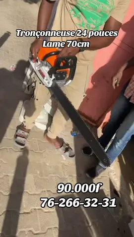 #tronconneuse #bois #coupeurbois