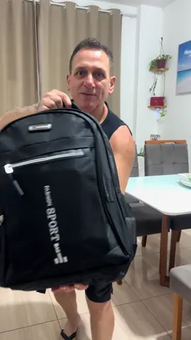 Mochila impermeável e de várias cores por esse preço eu nunca vi                    #tiktokshop #compras #comprinhas #mochila #fy