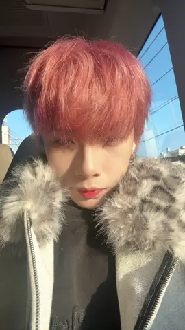 Kiểu khuôn mặt hình chữ C thì sao ?