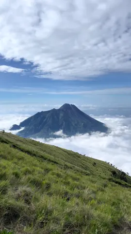 Merbabu dengan keindahannya #merbabu #merbabumountain #pendakigunung 
