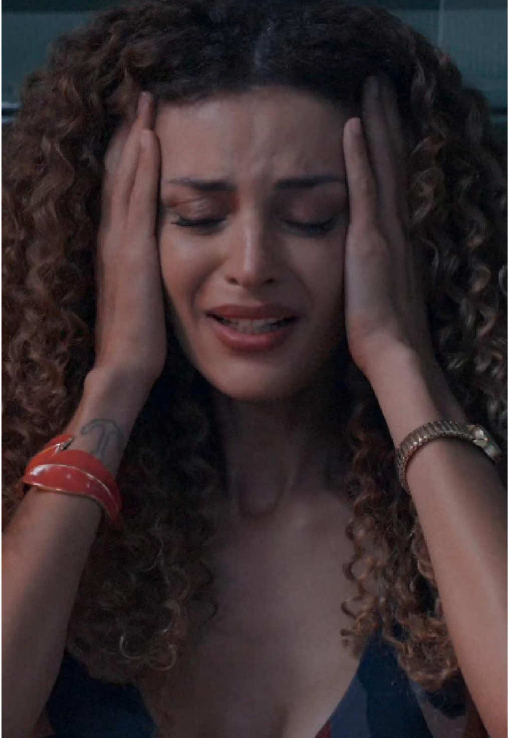 🚨 CENA COMPLETA! 🚨 Viviane chamou o Léo pra conversar e revelou que é uma mulher trans! #TrêsGraças #TVGlobo #Novelas 