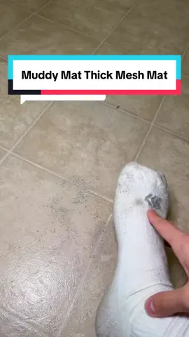 Replying to @mommin This Muddy Mat is perfect for trapping your cats litter so you’re not finding it everywhere around your home! ✅ #muddymat #catparent #littermat #pethacks #tiktokshopblackfriday 