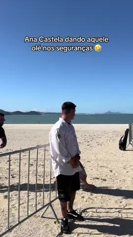 Ana Castela em BC #balneariocamboriu #anacastela #zefelipecantor #musica 