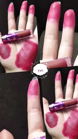 〰️🌷🦋✨ เม็ดสีแน่น เนื้อเนียน บางเบา ไม่เป็นขุย ไม่ตกร่อง ติดทน กันน้ำ ที่สำคัญไม่มีสารที่ทำให้ปากดำ ค้าบ 𝟭 แท่ง 𝟲𝟵.- 𝟯 แท่ง 𝟮𝟬𝟬.-  #ลิปชมนิต้า #ลิปชมนิต้าแมท #CHOMNITAMATTELIPCOLOR #มีบริการเก็บเงินปลายทาง