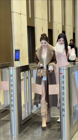 Vậy yêu ai #linnstore #quanaoquangchau 