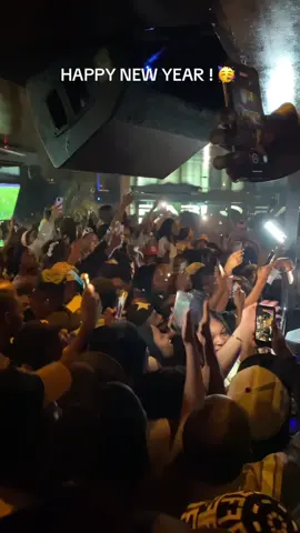 @Leehleza THE BEST !! 😭🤌🏾🔥