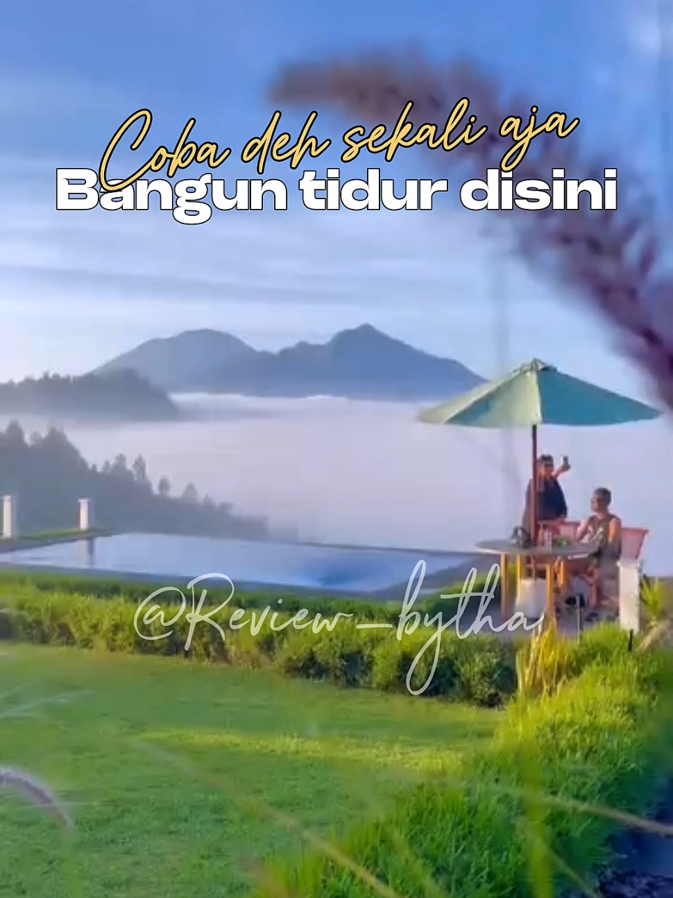 Coba deh sekali aja bangun tidur disini, booking dari tag lokasi divideo #ttgoeksplornovember #villabali #glampingkintamani #hotelbali #kintamanibali 