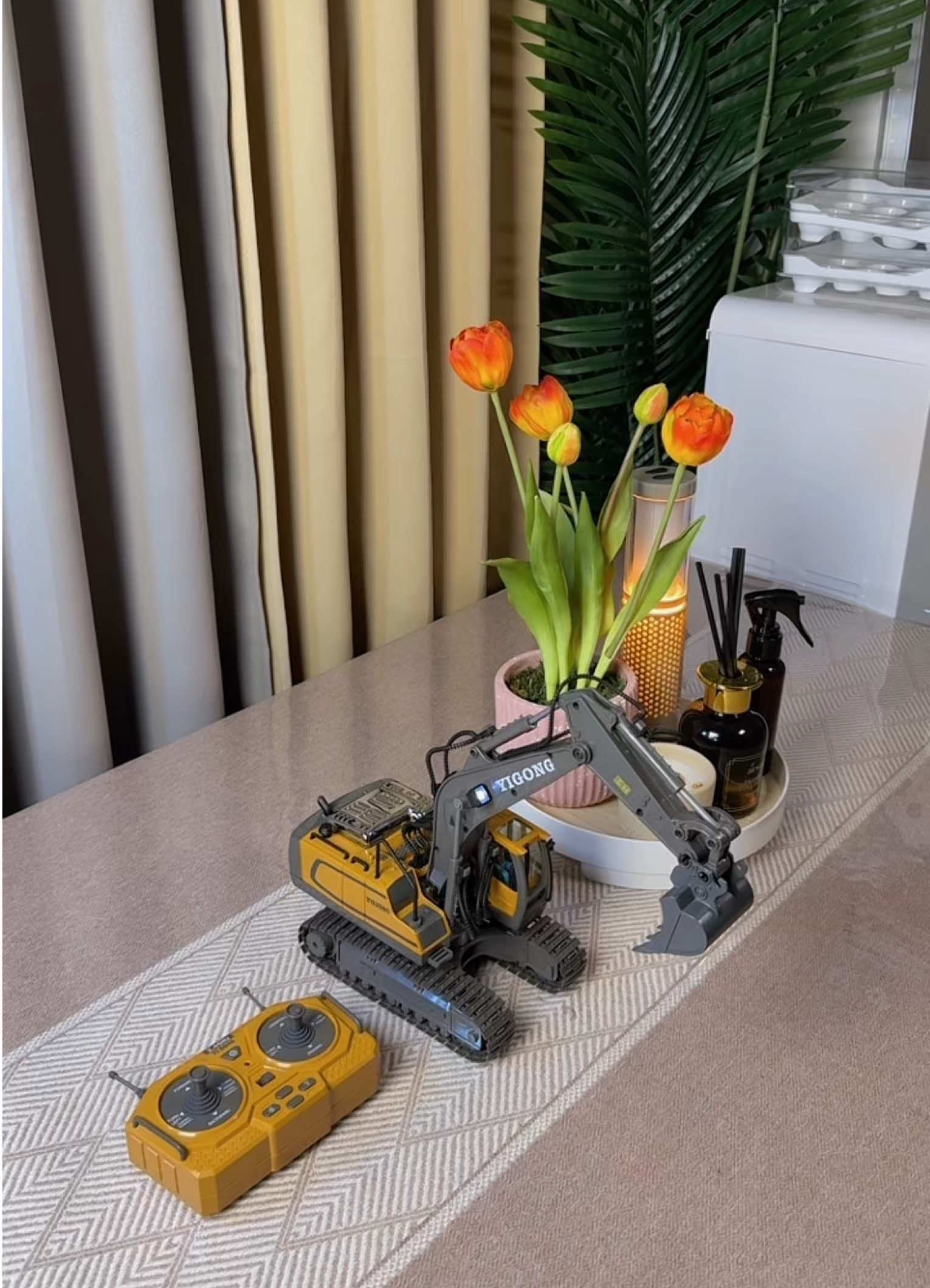 Hindi mo to deserve pero deserve to ng anak,inaanak at pamangkin mo 🫵🏻🤩 #excavator #remotecontrol #toyforchildren #giftideas #excavatortoy 