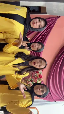 gerakan sesuai kepercayaan masing masing #kuning 