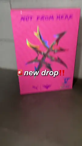 A fresh new addition to your PUMA MB05 collection is here! 💥 Dan kali ini lebih spesial karena collab-nya sama Rick and Morty 🤩 🤩 Colorway-nya unik, vibes-nya bold banget, dan pastinya cocok buat kalian para fans LaMelo & kartun chaotic favorit itu. Before it sells out… cop yours now at hoopsindonesia.co.id! 🚀 🔥 #HoopsIndonesia #PumaMB05 #RickAndMorty #MeloBall #BasketballShoes #SneakerIndonesia