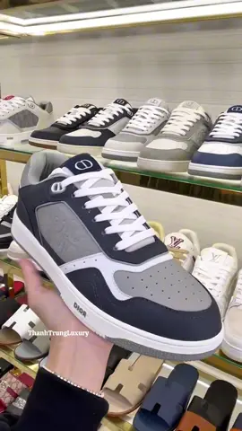 Giày đẹp dễ mix đồ cho các anh #giaysneaker #giaynam2025 #dior #giayquangchaucaocap 