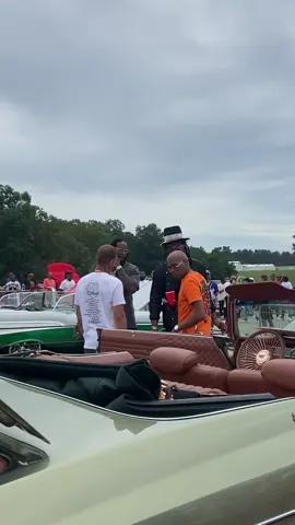 @2 Chainz and @Cam Newton pull up at #RickRossCarShow #RickRossCarShowTv #CamNewton #2chainz #RickRoss 