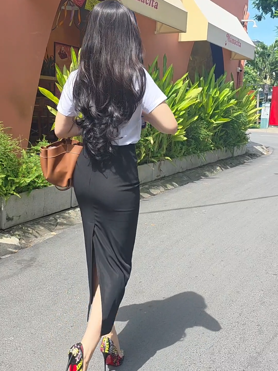 Lương có 5tr mà lên đồ đi làm đẹp hơn cả thư kí của Sếp. #U40 #dilamcogivui #thoitrangcongso #xuhuong #chanvaybutchi 