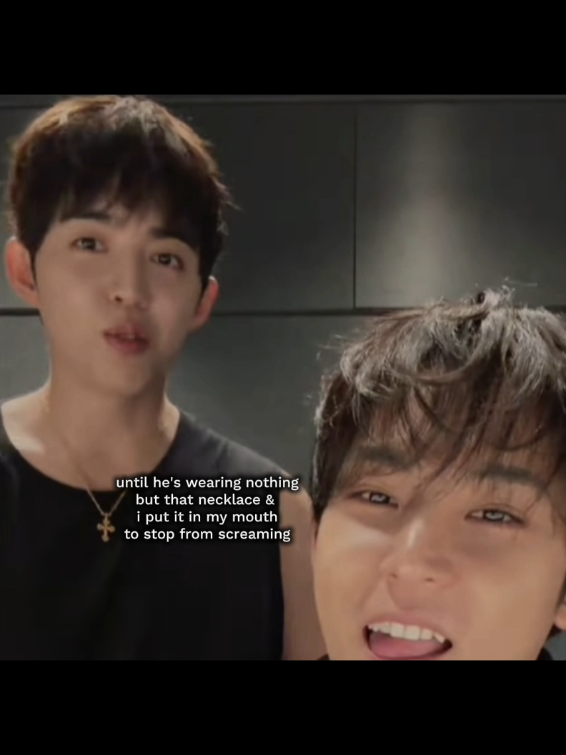 scoups unwrap me like🎅🎅him and that necklace 🎅 #seventeen #scoups #seungcheol 