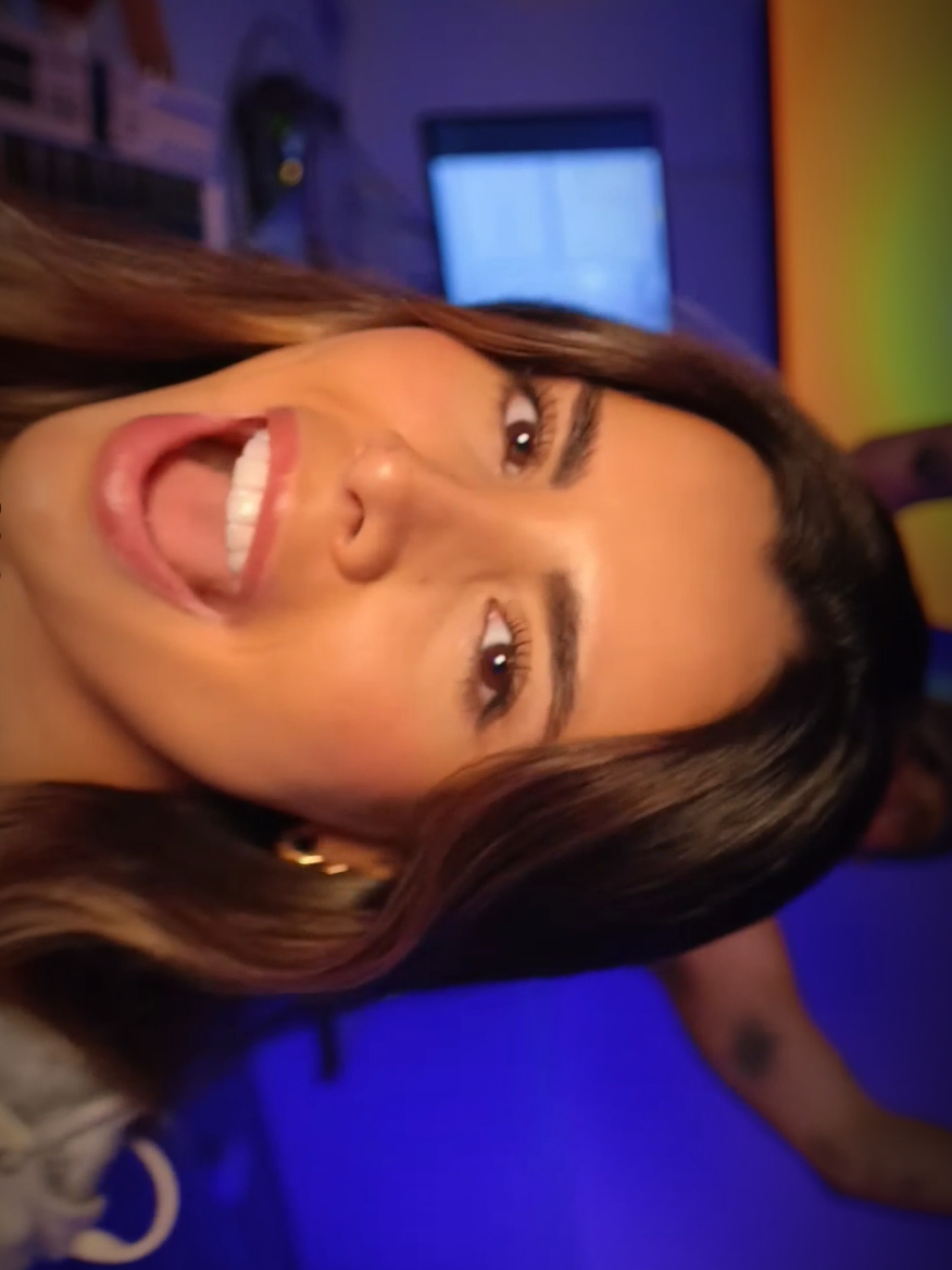 Mi Último Te Amo - Fer Vazquez, Valentina Olguin #fervazquez #valentinaolguin #miultimoteamo #Cumbia 