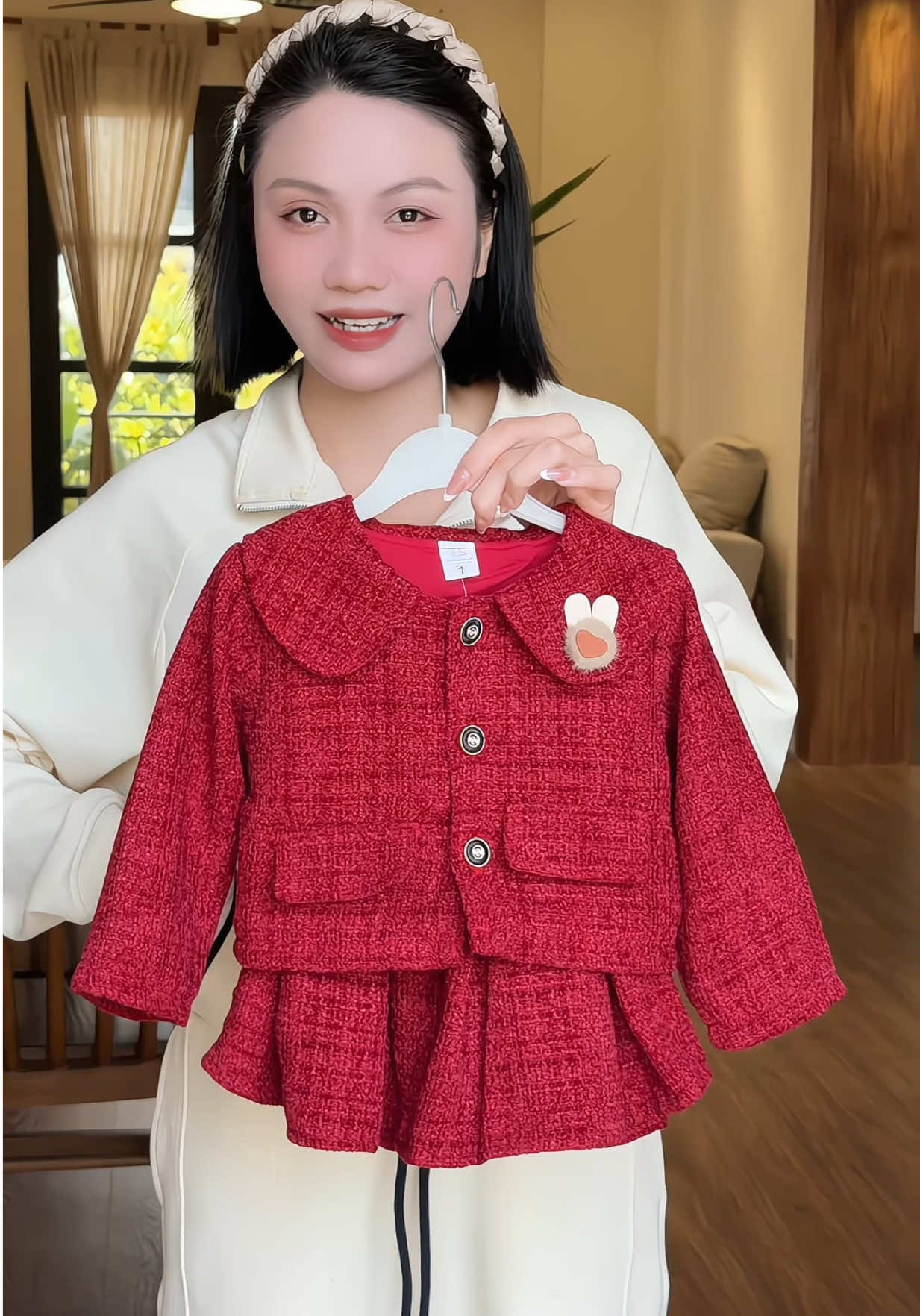 Váy dạ xinhh sang cho bé yêuu ##megiangcogu #quanaotreem #vayxinhchobe #vaychobe #vayxinhbegai 