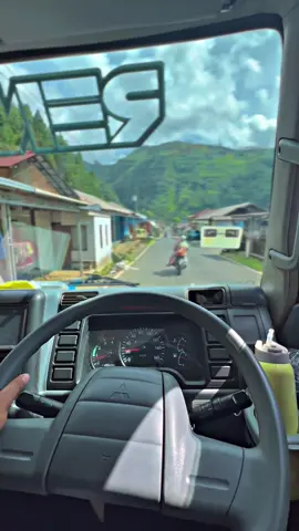 Kalipedes Bumijawa Tegal#cantermaniaindonesia #drivermuda #curugcantelbumijawategal #canter #supirtruck 