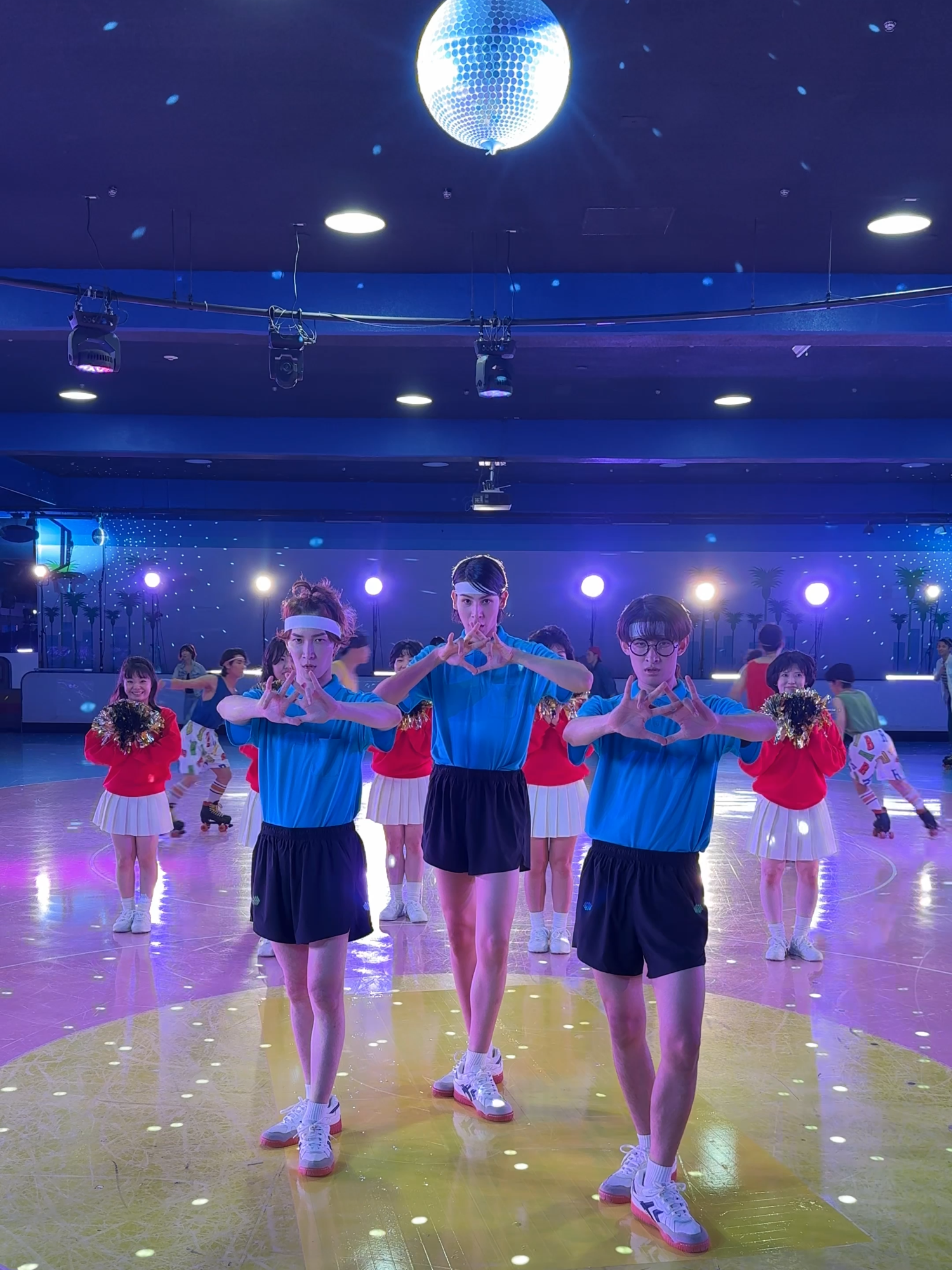 カリスマックス美脚🪩 #カリスマックス #SnowMan #音故知新 #ラウール #渡辺翔太 #向井康二