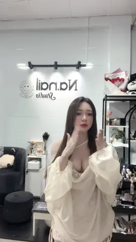 Chung nhiều cô trong 1 mối tình🤭