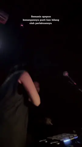 Se hancur apapun diriku demi ke profesional an kerja ttep tersenyum 🥹#promomakangajian #tiktoklive #promomakanharian #sampangmadura 