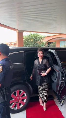 Thường người Mẫu đi 1 2 nhưng Hoa Hậu phải đi 1 và 2 , không được nghĩ   #nguyenphuonghang #xuhuong #viral #fyp #trending 