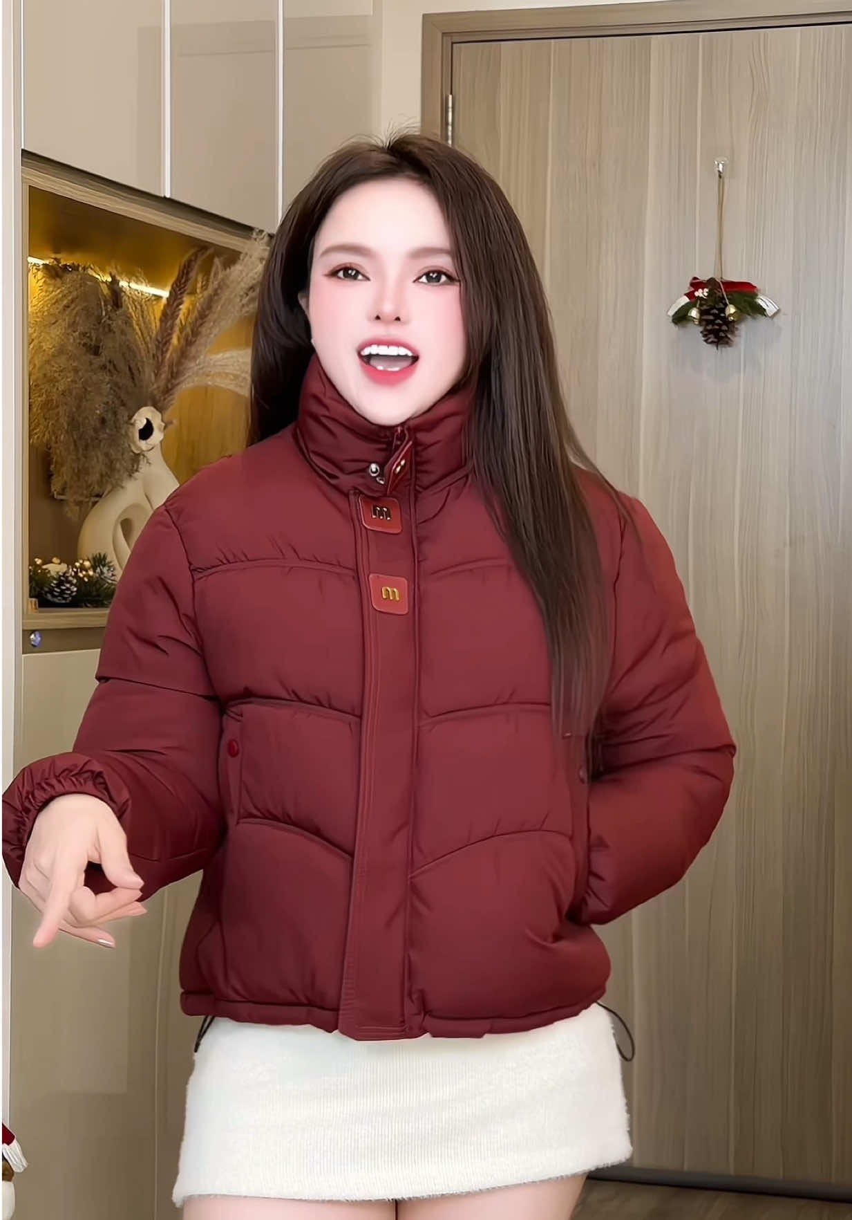 Áo phao siu nhẹ chữ M trẻ trung siu ấm  vừa đẹp vừa ấm diện thu đông ưng quá chừng #gucuahue #aokhoac  #aokhoacphao #aophaobeo #aophaonu